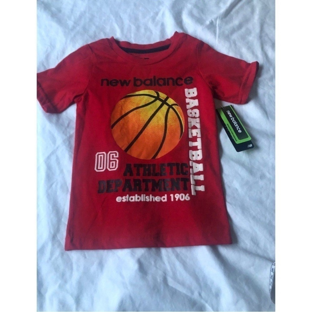 NEW BALANCE Toddler Boy Graphic T-SHIRT Short Sleeve BASKETBALL sz 3T Red